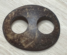 Coconut Buckle to tie Sarong 4 different shapes to choose from.