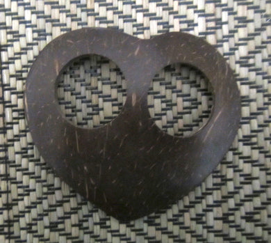 Coconut Buckle to tie Sarong 4 different shapes to choose from.